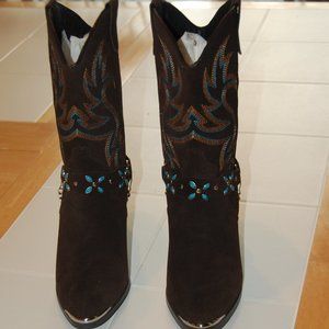 DINGO  Brown Embroidered Boots With Turquoise Colored Trims   Women's Size 9.5M